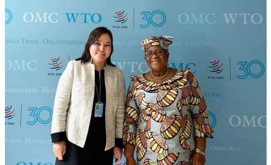 HELD A MEETING WITH THE WTO DIRECTOR GENERAL